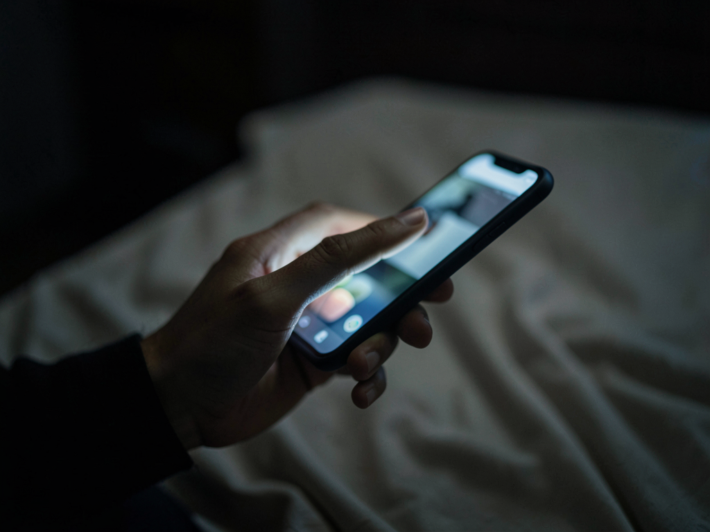 Comment gérer une addiction aux sites de rencontre coquins
